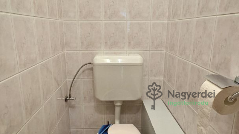 Debrecen, Epreskert, Lakás, tégla lakás  