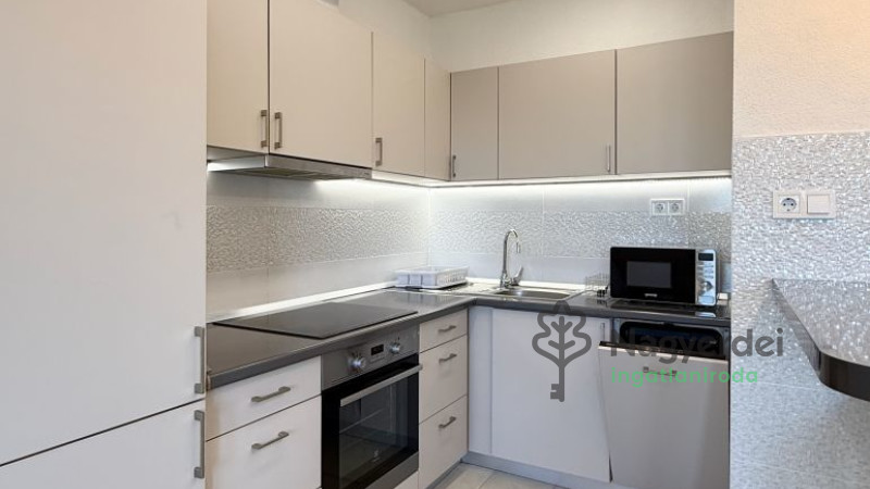 Debrecen, Sestakert, Lakás, tégla lakás  