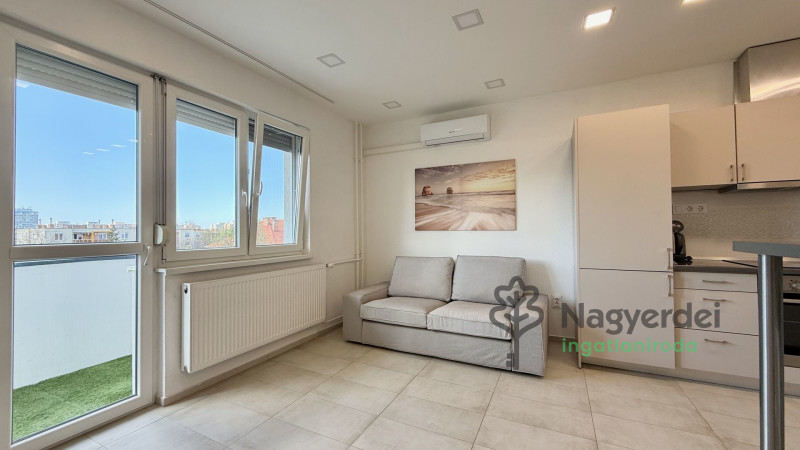 Debrecen, Sestakert, Lakás, tégla lakás  