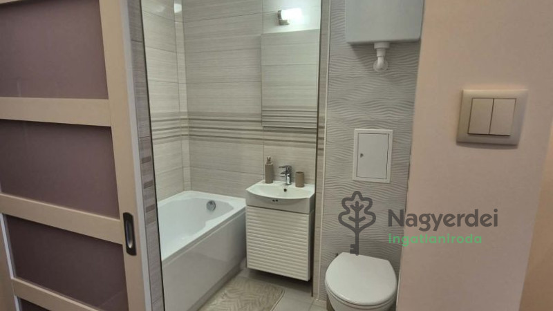 Debrecen, Újkert, Lakás, panel lakás  