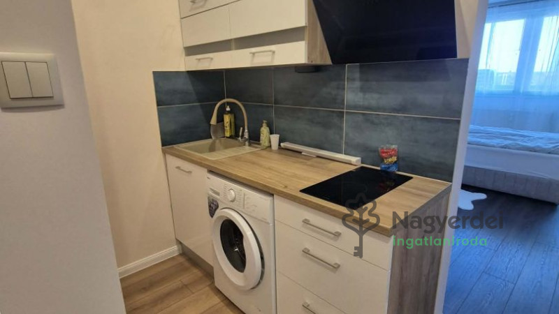 Debrecen, Újkert, Lakás, panel lakás  