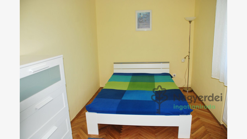 Debrecen, Sestakert, Lakás, tégla lakás  