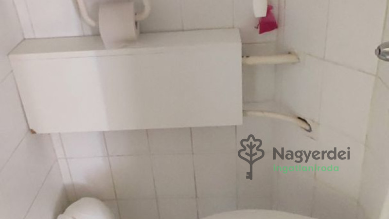 Debrecen, Sestakert, Lakás, tégla lakás  