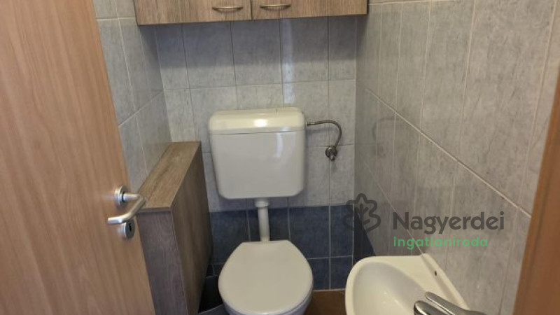 Debrecen, Lakás, tégla lakás  