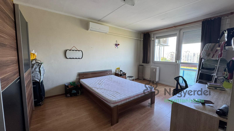 Debrecen, Libakert, Lakás, panel lakás  