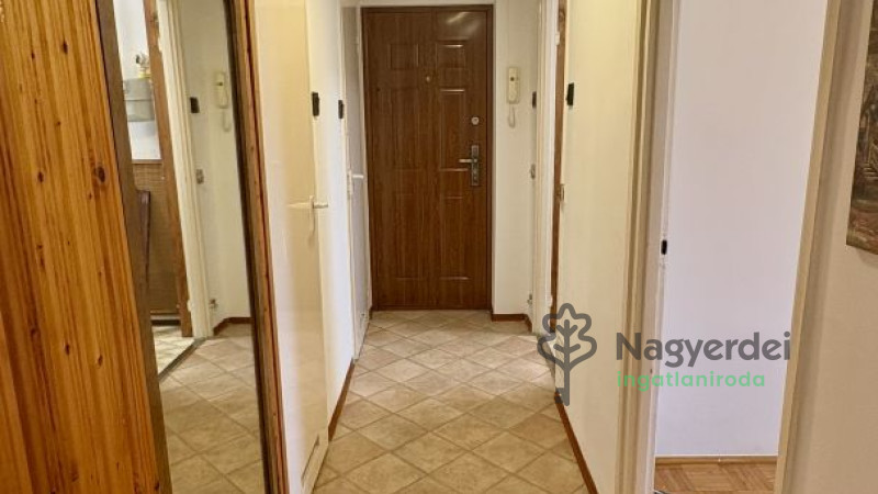 Debrecen, Nagyerdőalja, Lakás, tégla lakás  