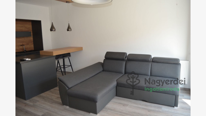 Debrecen, Belváros, Lakás, tégla lakás  