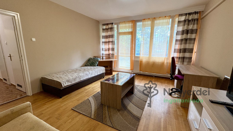 Debrecen, Sestakert, Lakás, tégla lakás  