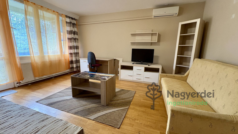 Debrecen, Sestakert, Lakás, tégla lakás  