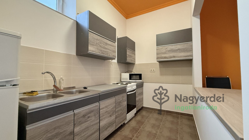 Debrecen, Belváros, Ház, házrész  