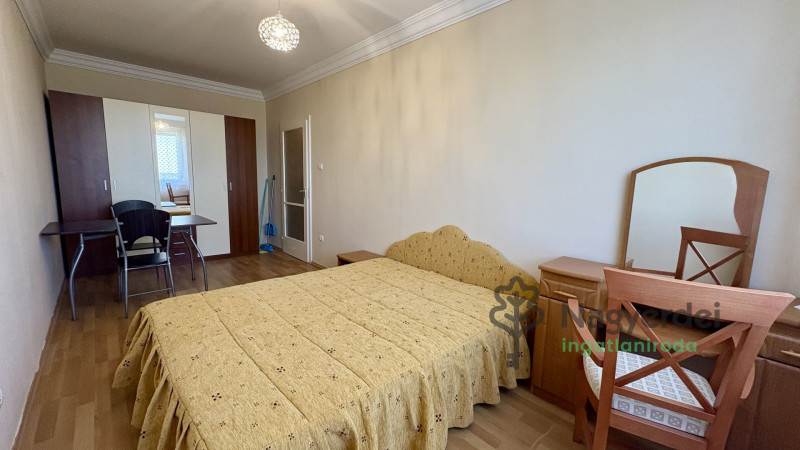 Debrecen, Újkert, Lakás, panel lakás  