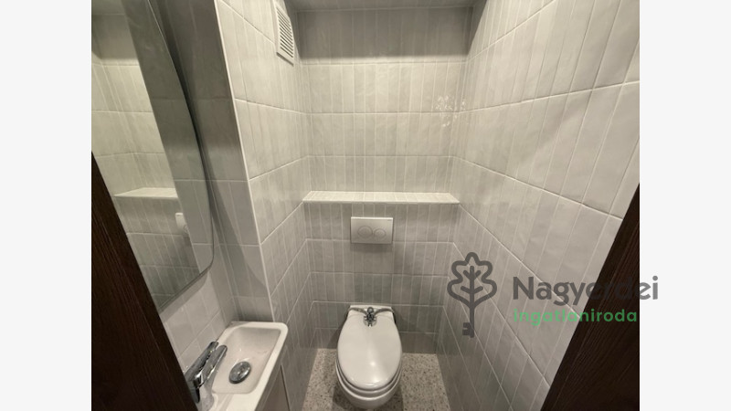 Debrecen, Belváros, Lakás, tégla lakás  