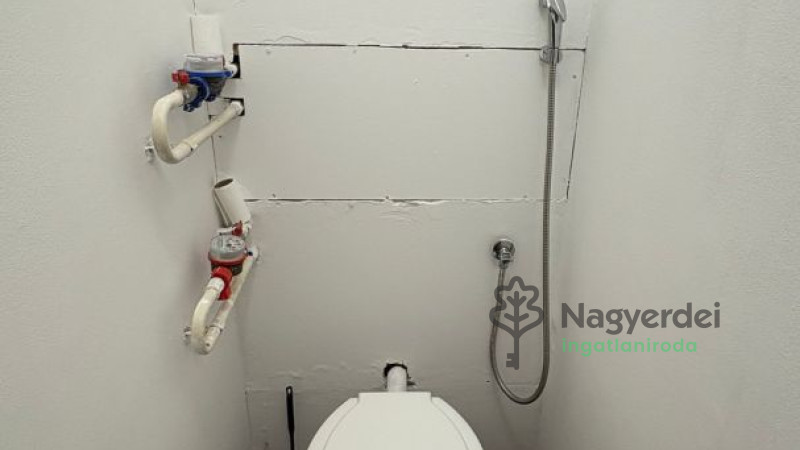Debrecen, Sestakert, Lakás, tégla lakás  
