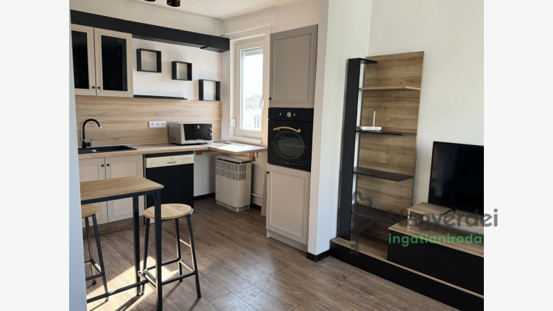 Debrecen, Egyetemváros, Lakás, tégla lakás  