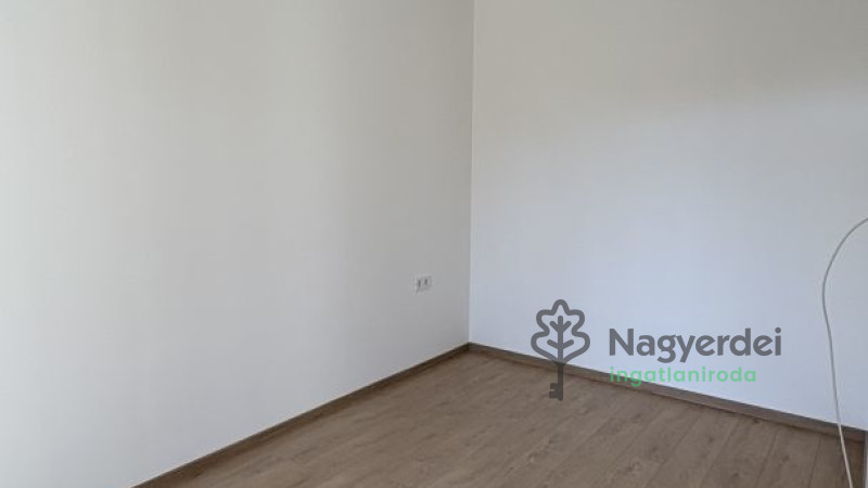 Debrecen, Belváros, Lakás, tégla lakás  