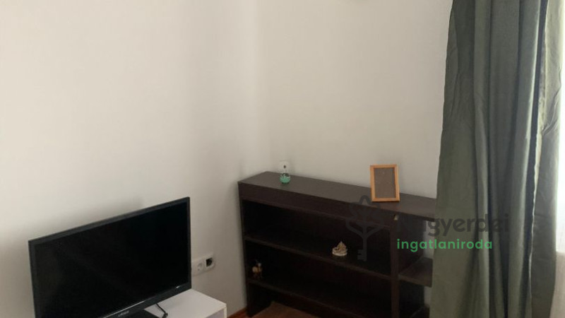 Debrecen, Bem tér, Lakás, tégla lakás  