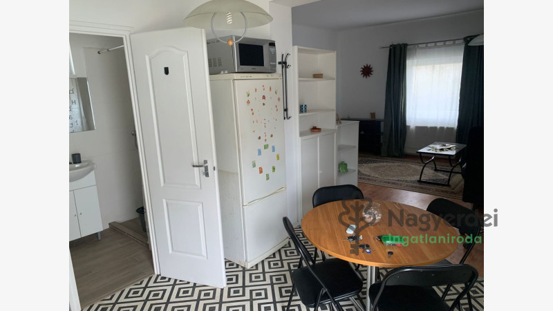 Debrecen, Bem tér, Lakás, tégla lakás  