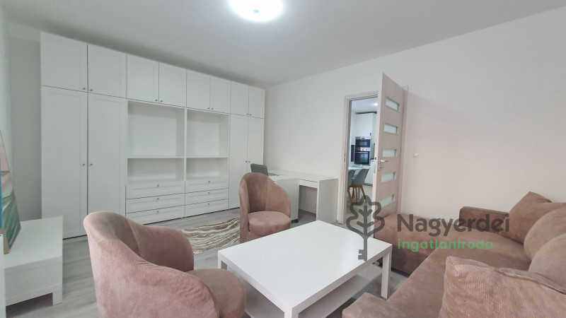 Debrecen, Sestakert, Lakás, tégla lakás  