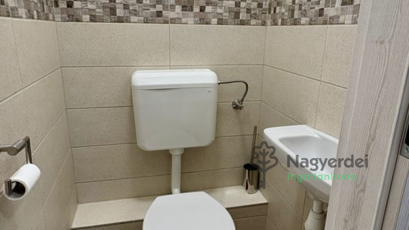 Debrecen, Sestakert, Lakás, tégla lakás  