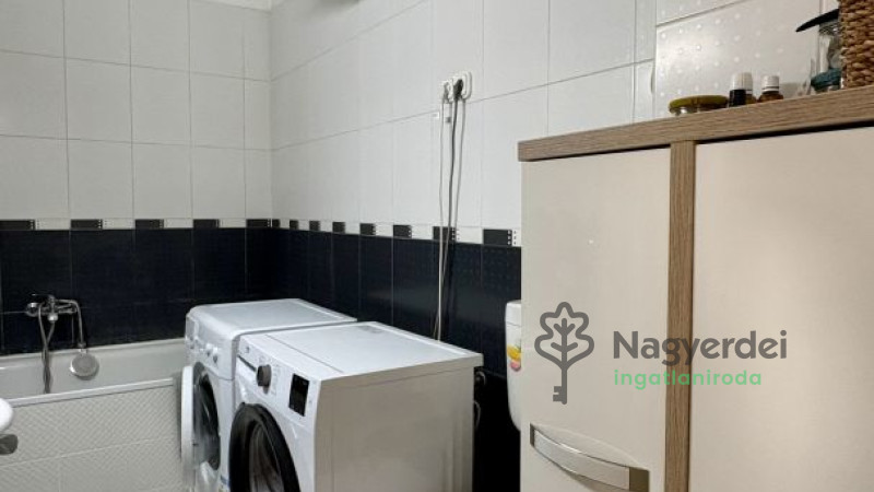 Debrecen, Belváros, Lakás, tégla lakás  