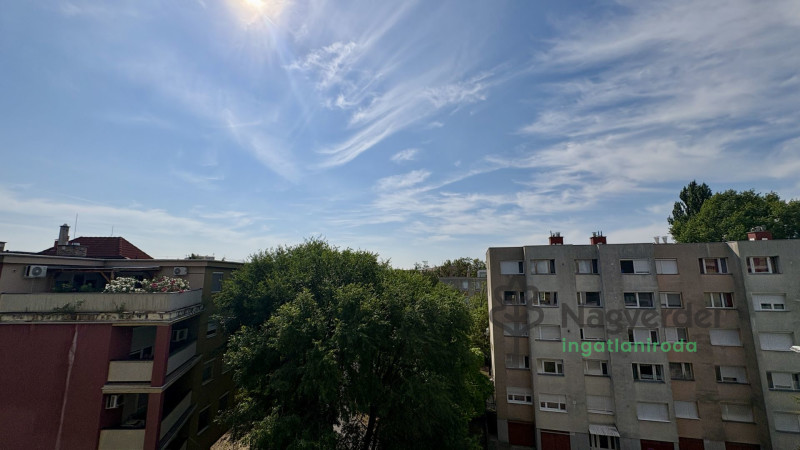 Debrecen, Sestakert, Lakás, tégla lakás  