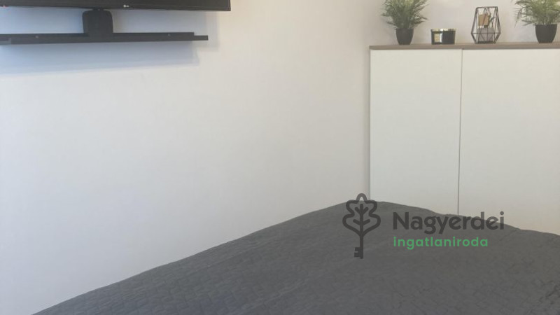 Debrecen, Csigekert, Lakás, tégla lakás  