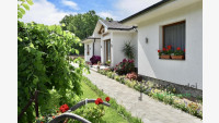Nyíradony, Aradványpuszta, Ház, családi ház  