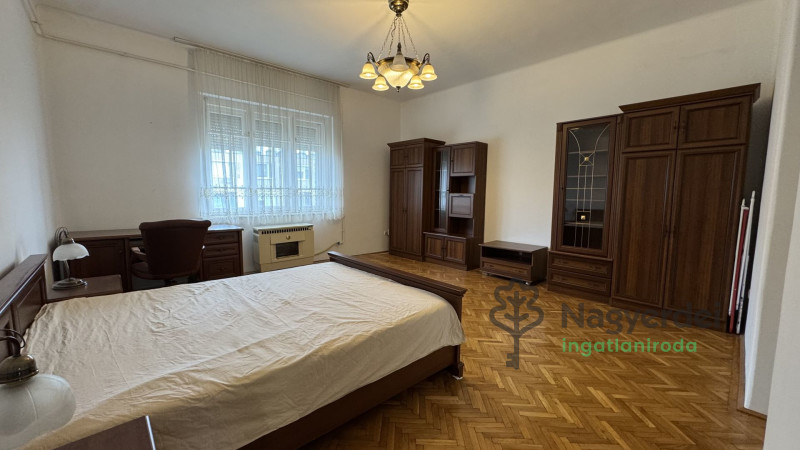 Debrecen, Dobozikert, Lakás, tégla lakás  