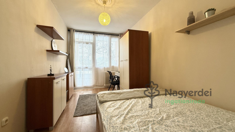 Debrecen, Sestakert, Lakás, csúsztatott zsalus  