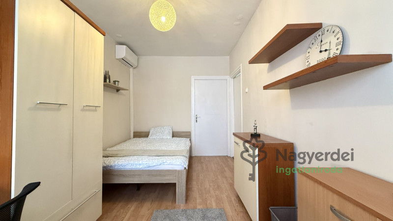 Debrecen, Sestakert, Lakás, csúsztatott zsalus  