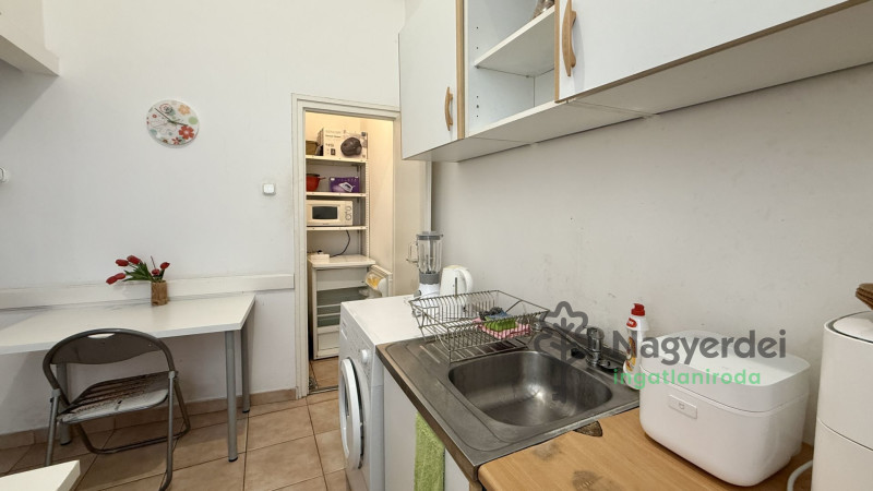 Debrecen, Belváros, Lakás, tégla lakás  