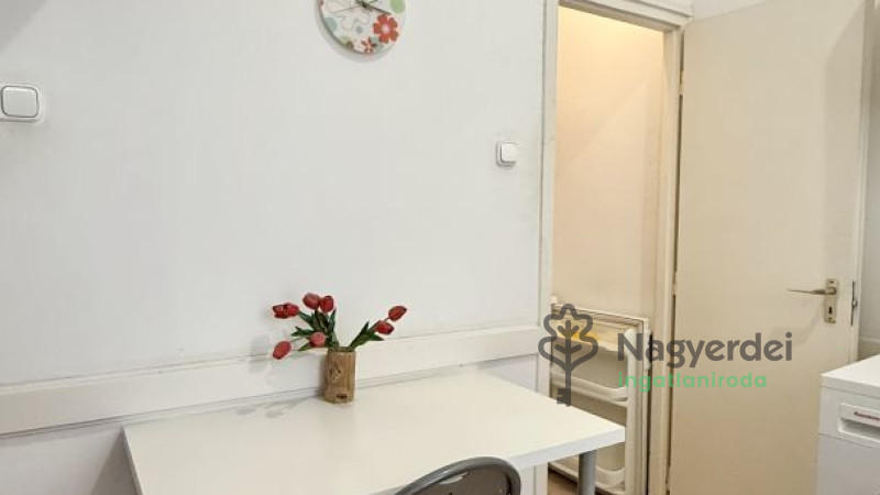 Debrecen, Belváros, Lakás, tégla lakás  