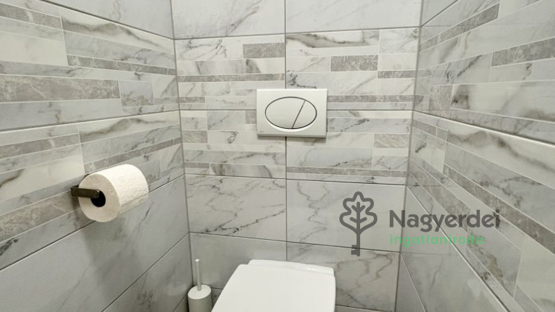 Debrecen, Belváros, Lakás, tégla lakás  