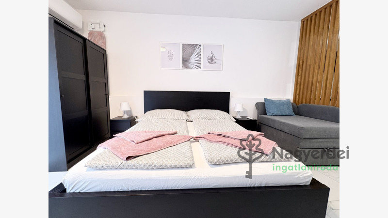 Debrecen, Belváros, Lakás, tégla lakás  