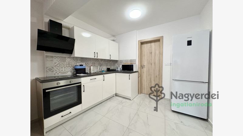 Debrecen, Belváros, Lakás, tégla lakás  