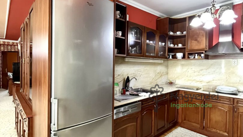 Mikepércs, Ház, családi ház  