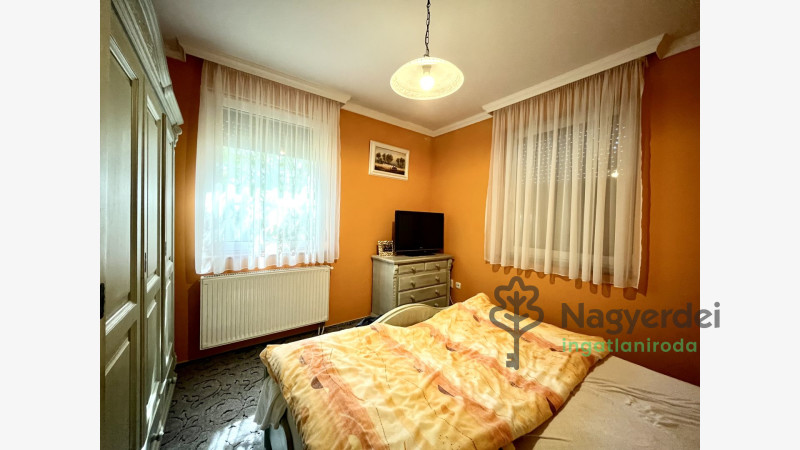 Mikepércs, Ház, családi ház  