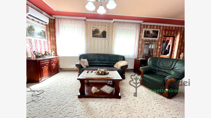 Mikepércs, Ház, családi ház  