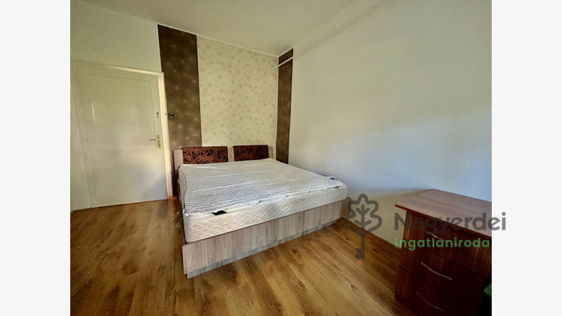 Debrecen, Egyetemváros, Lakás, tégla lakás  