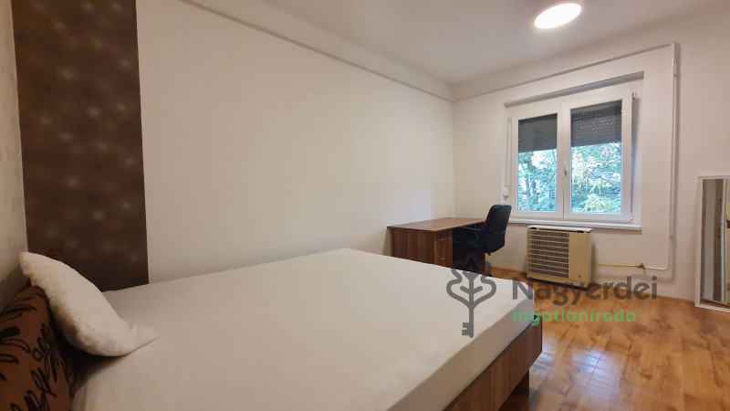 Debrecen, Egyetemváros, Lakás, tégla lakás  