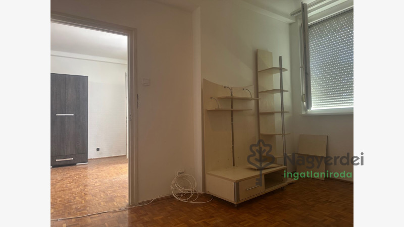 Debrecen, Belváros, Lakás, tégla lakás  