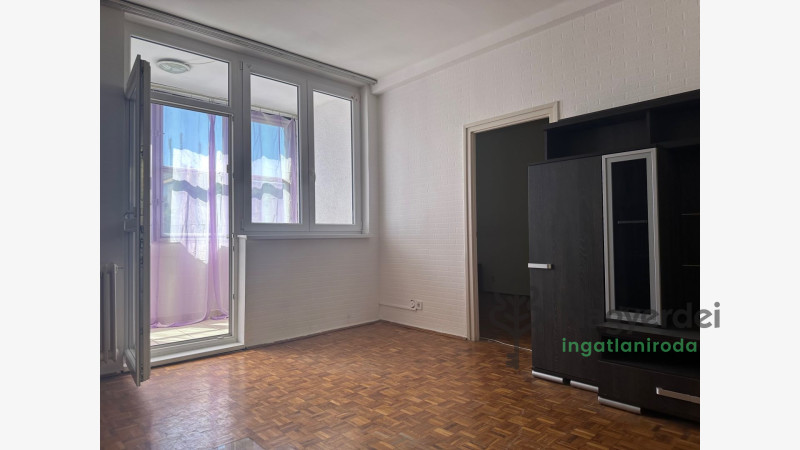 Debrecen, Belváros, Lakás, tégla lakás  
