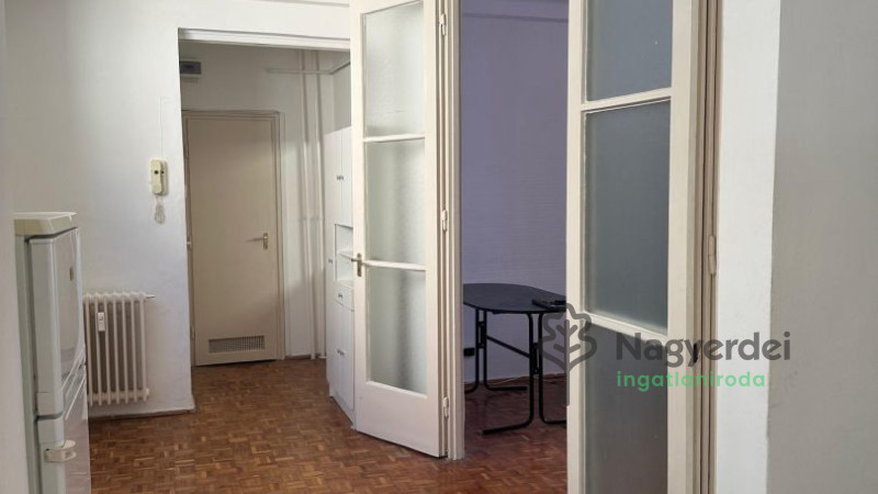 Debrecen, Belváros, Lakás, tégla lakás  