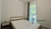 Debrecen, Akadémia kert, Lakás, tégla lakás  