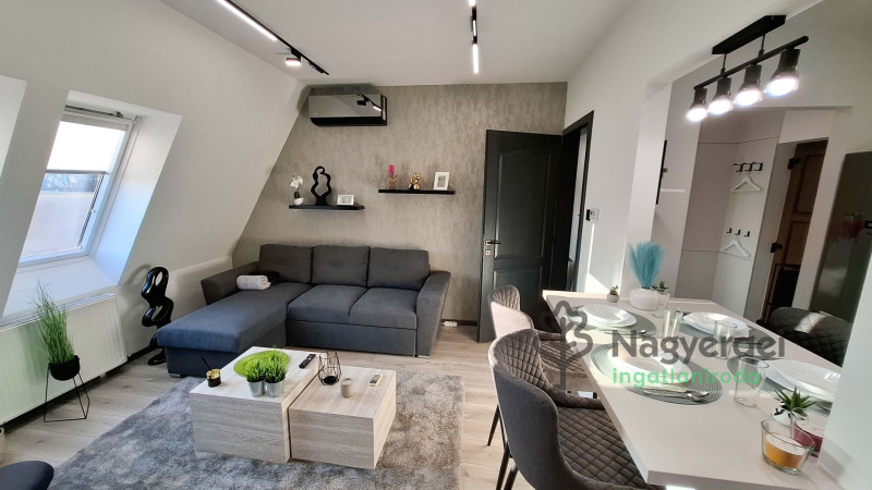 Debrecen, Nagyerdőalja, Lakás, tégla lakás  