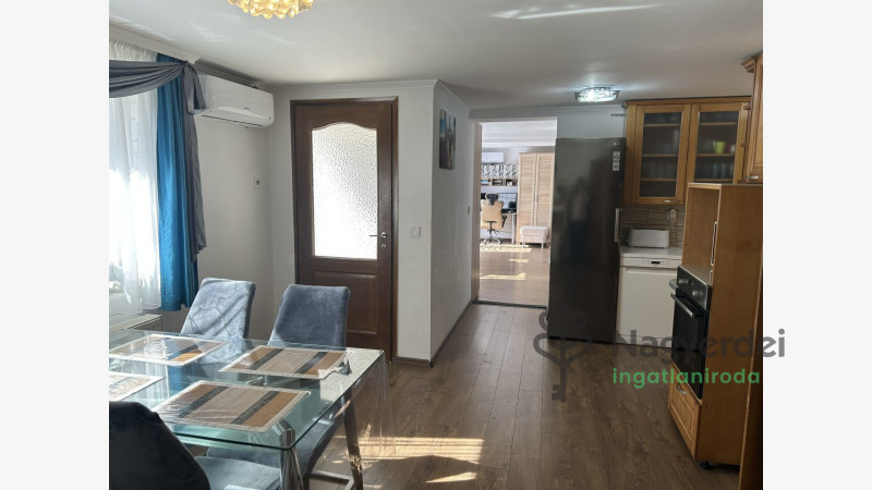 Debrecen, József Attila-telep, Ház, családi ház  