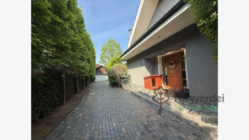 Debrecen, Hatvan utcai kert, Ház, családi ház  