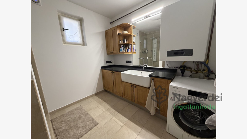 Debrecen, Hatvan utcai kert, Ház, családi ház  