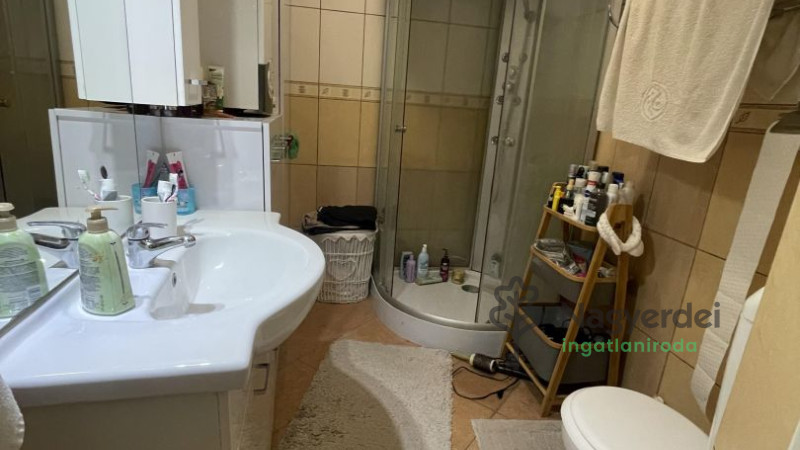 Debrecen, Széchenyikert, Lakás, tégla lakás  