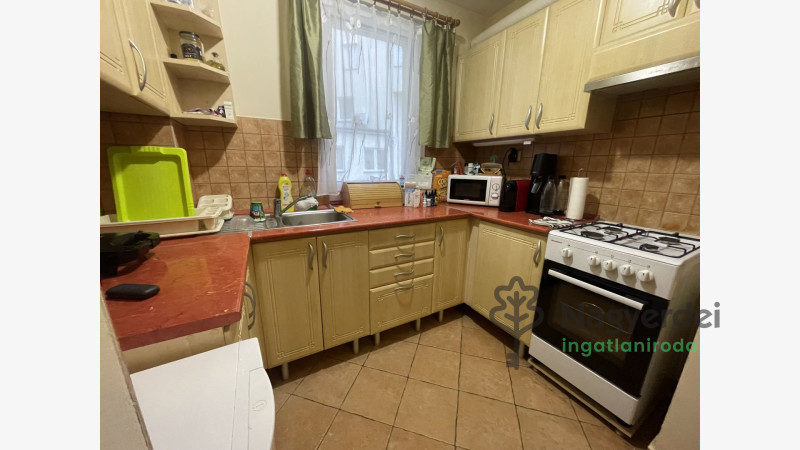 Debrecen, Széchenyikert, Lakás, tégla lakás  